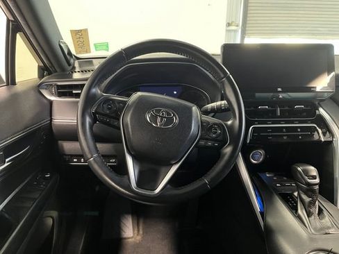 Used 2021 Toyota Venza XLE w/ Carpet Mat Package (TMS) AWD/4WD image 21
