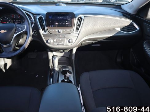 Used 2019 Chevrolet Malibu RS image 19