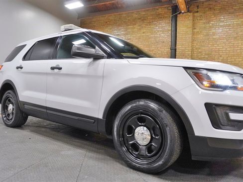 Used 2017 Ford Explorer 4WD Police Interceptor image 8