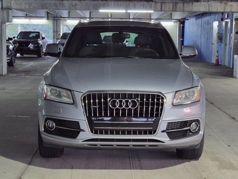 Used 2017 Audi Q5 2.0T Premium Plus w/ Technology Package AWD/4WD image 2