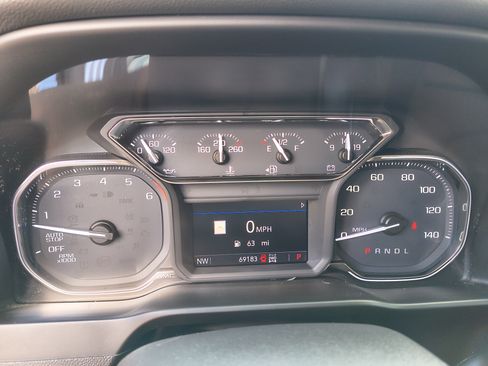 Used 2019 GMC Sierra 1500 SLT w/ SLT Premium Plus Package AWD/4WD image 34