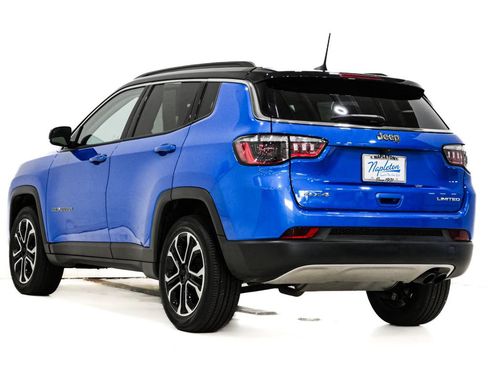 Used 2022 Jeep Compass Limited w/ Sun and Sound Group AWD/4WD image 8