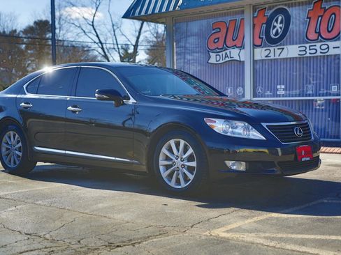Used 2010 Lexus LS 460 AWD image 2