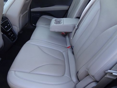 Certified 2021 Lincoln Nautilus Reserve image 12