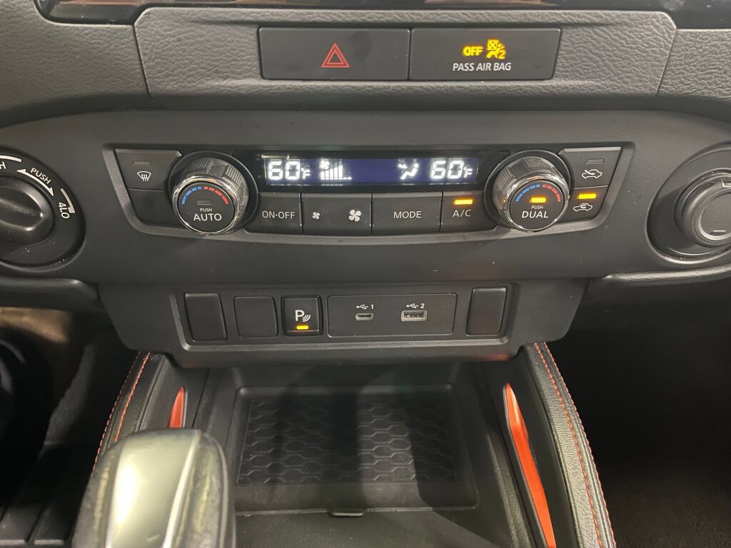 Used 2023 Nissan Frontier PRO-4X w/ Technology Package AWD/4WD image 13
