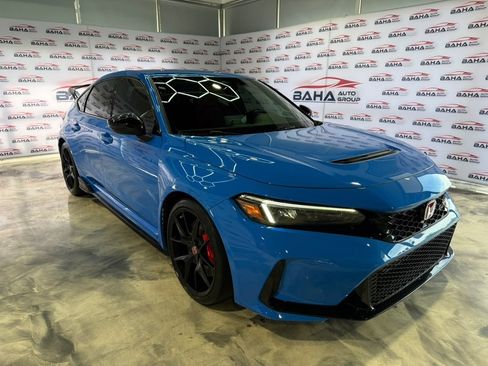Used 2023 Honda Civic Type R image 5