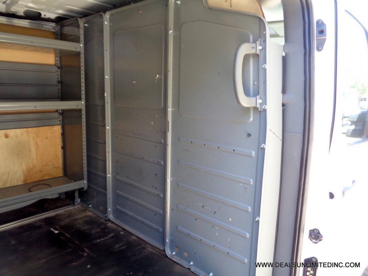 Used 2021 Nissan NV 3500 SV RWD image 24