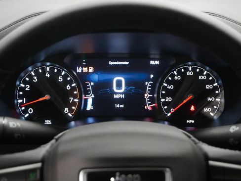 New 2026 Jeep Compass Latitude AWD/4WD image 18