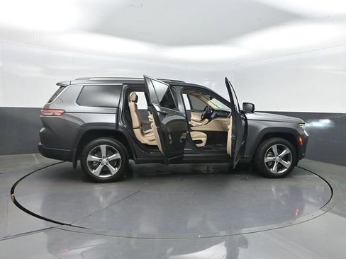 Used 2022 Jeep Grand Cherokee L Limited RWD image 34