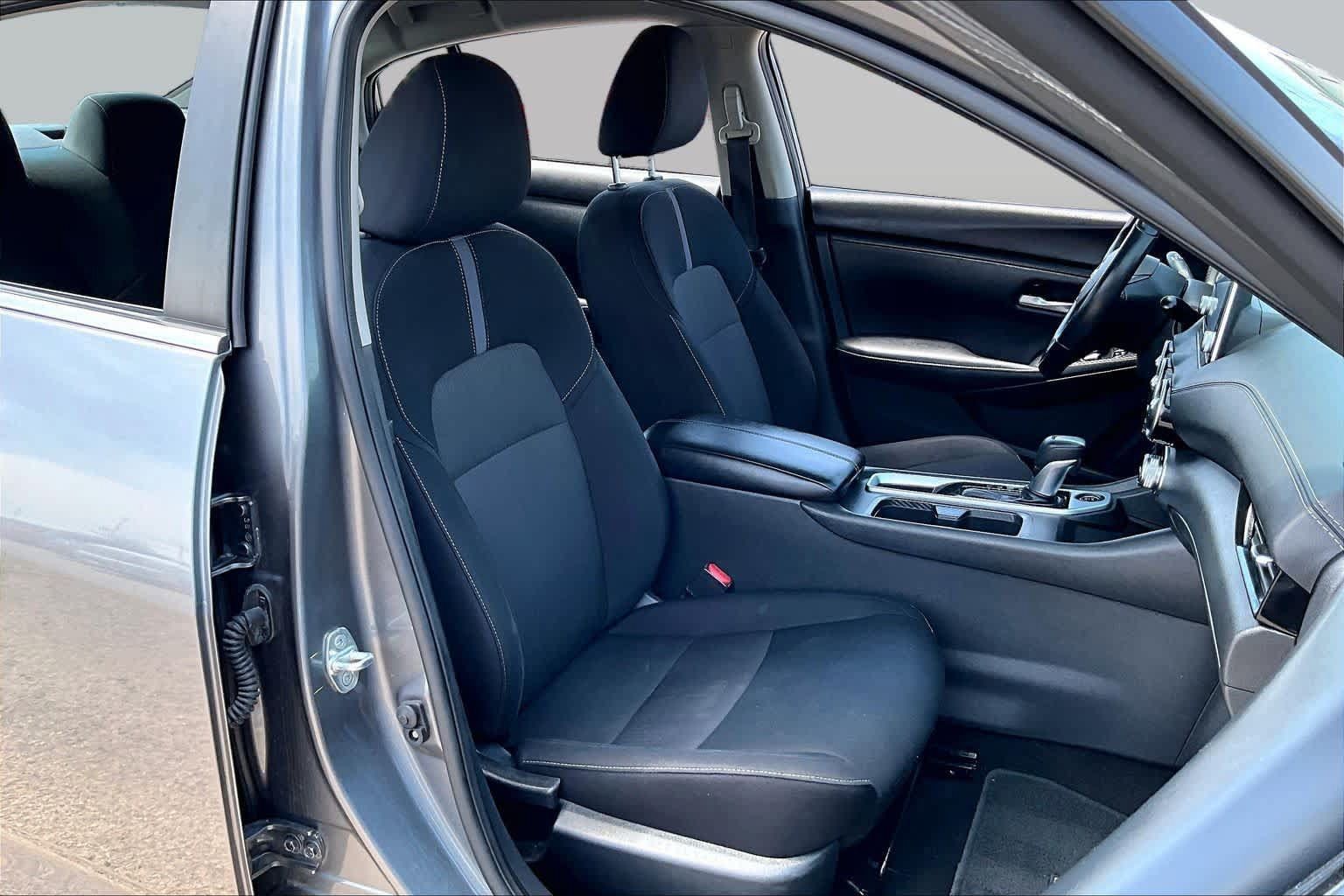 Used 2024 Nissan Sentra SV w/ All-Weather Package FWD image 9