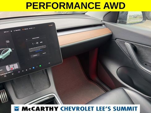 Used 2021 Tesla Model Y Performance image 23