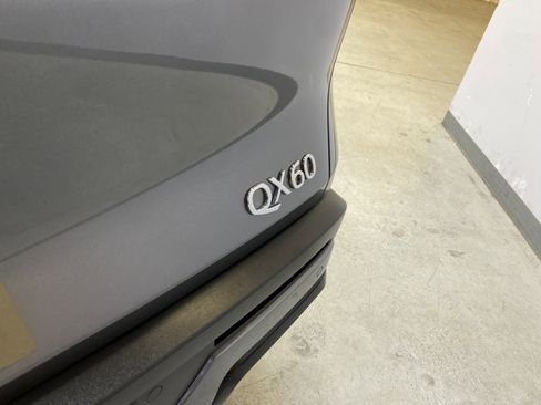 Used 2025 INFINITI QX60 Luxe image 18