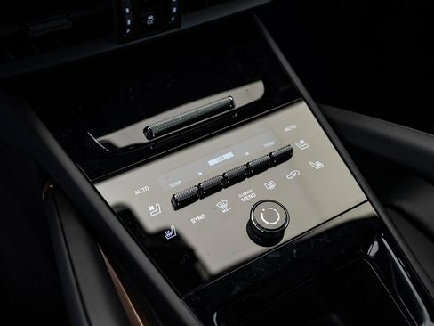 New 2026 Porsche Cayenne E-Hybrid image 36