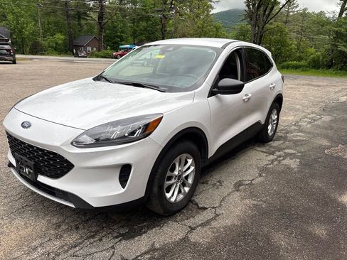 Used 2022 Ford Escape SE w/ Convenience Package AWD/4WD image 4