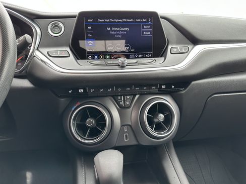 Used 2022 Chevrolet Blazer LT image 19