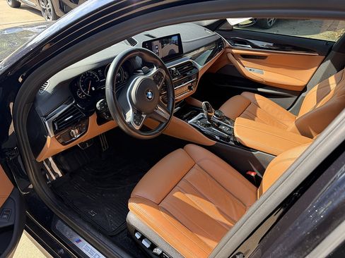Used 2018 BMW M550i xDrive AWD/4WD image 5
