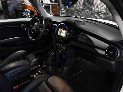 Used 2015 MINI Cooper 2-Door Hardtop image 13
