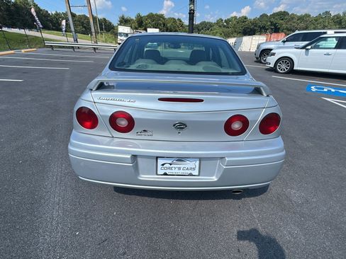 Used 2004 Chevrolet Impala LS w/ Preferred Equipment Group FWD image 4