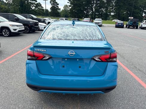 Used 2025 Nissan Versa SR FWD image 8