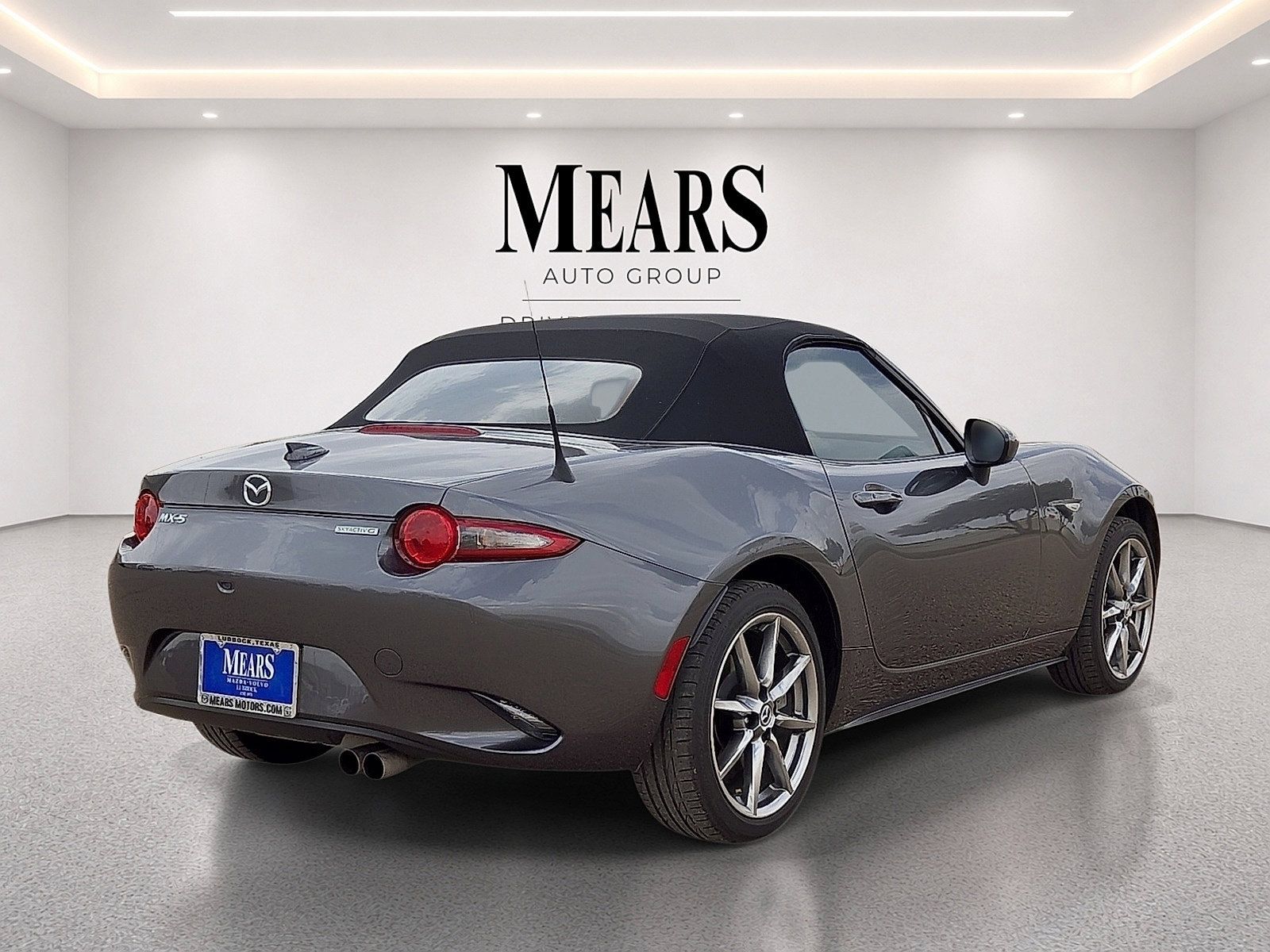 Used 2023 MAZDA MX-5 Miata Grand Touring RWD image 6