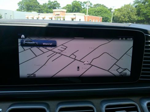 Used 2024 Mercedes-Benz GLS 450 4MATIC image 66