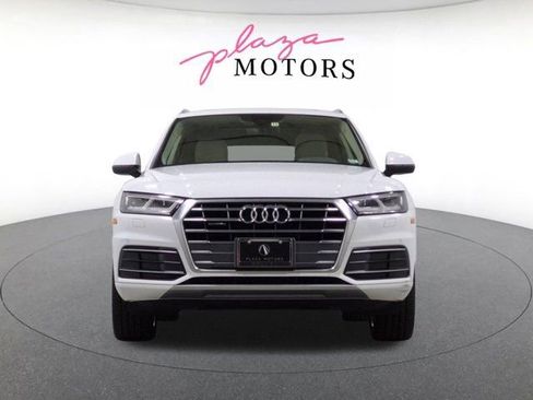 Used 2018 Audi Q5 2.0T Premium Plus w/ Premium Plus Package AWD/4WD image 2