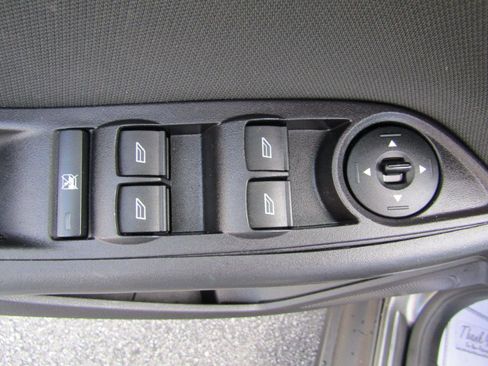 Used 2016 Ford Focus SE FWD image 11