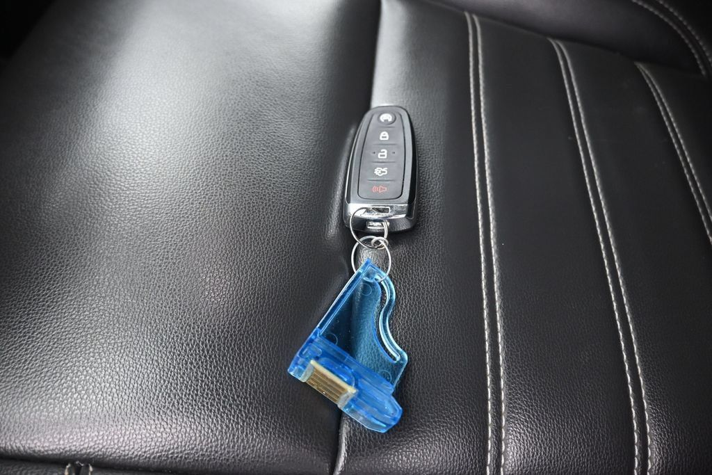 Used 2019 Ford Escape SEL AWD/4WD image 54