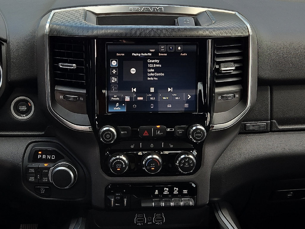 Used 2025 RAM 1500 Big Horn AWD/4WD image 10