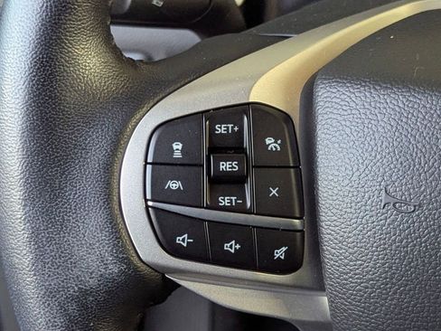 Certified 2022 Ford Explorer XLT w/ Equipment Group 202A image 16