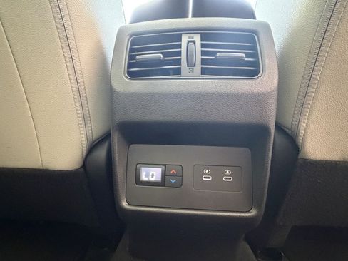 Used 2025 Nissan Rogue SL w/ SL Premium Package AWD/4WD image 31