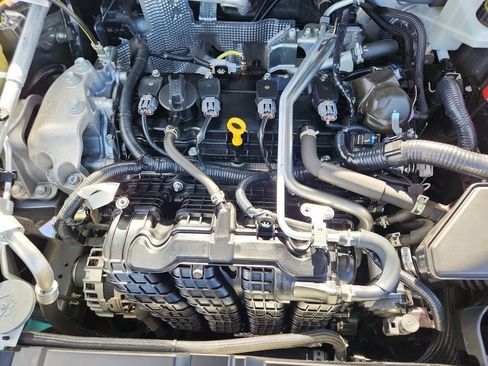 Used 2024 Mitsubishi Outlander SE image 18