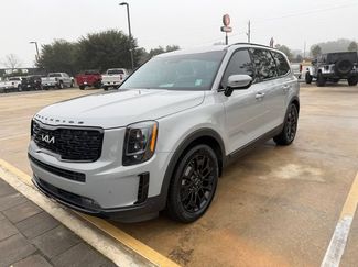 Used 2022 Kia Telluride SX w/ Nightfall Edition Package AWD/4WD video 1