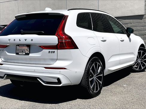 Used 2024 Volvo XC60 B5 Plus w/ Protection Package Premier AWD/4WD image 13