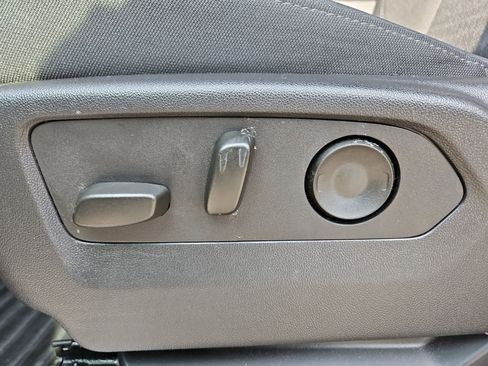 Used 2025 Chevrolet Silverado 1500 LT image 21