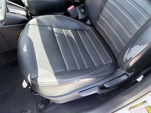 Used 2018 Nissan Kicks SR w/ Premium Package FWD image 10