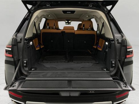 Certified 2023 BMW X7 xDrive40i w/ Executive Package image 7