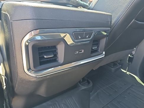Used 2022 GMC Sierra 1500 Denali w/ Denali Carbonpro Edition AWD/4WD image 16
