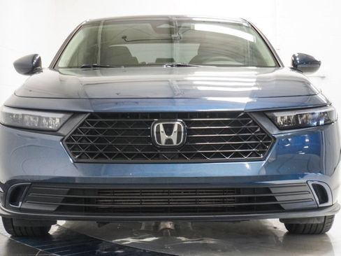 Used 2023 Honda Accord EX image 34