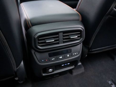 Certified 2025 Honda Pilot TrailSport image 19