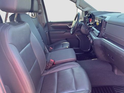 Used 2025 Chevrolet Silverado 3500 LTZ image 26