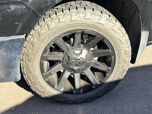 Used 2019 Nissan NV 3500 SL RWD image 2