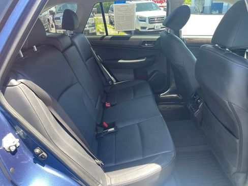 Used 2019 Subaru Outback 3.6R Limited AWD/4WD image 33
