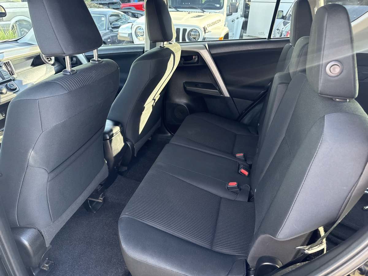 Used 2017 Toyota RAV4 LE w/ Carpet Mat Package FWD image 14