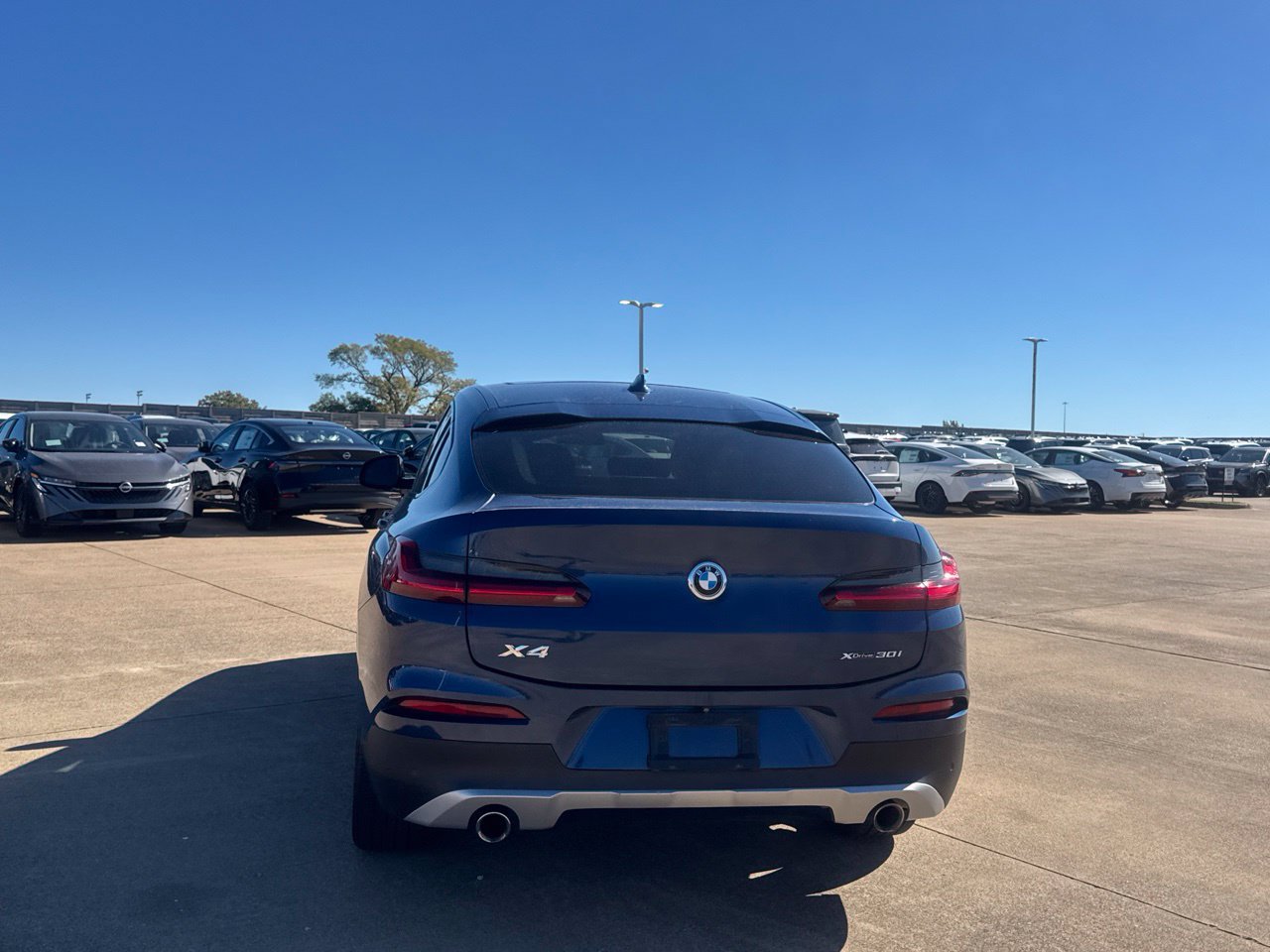 Used 2021 BMW X4 xDrive30i AWD/4WD image 21