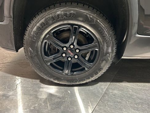 Used 2021 GMC Acadia AT4 w/ Technology Package image 20