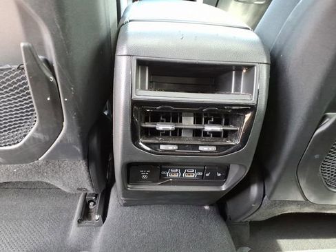Used 2024 Jeep Grand Cherokee Limited 4xe AWD/4WD image 15