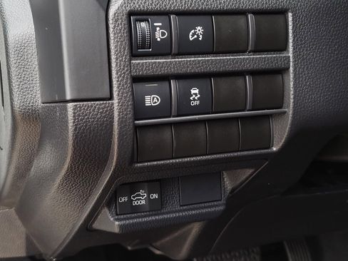 Used 2025 Toyota Tacoma SR RWD image 21