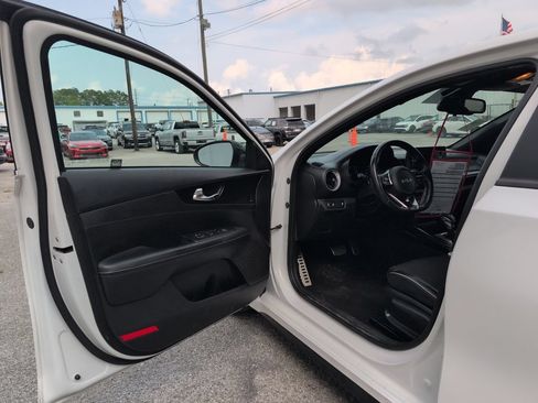 Used 2024 Kia Forte GT-Line FWD image 8