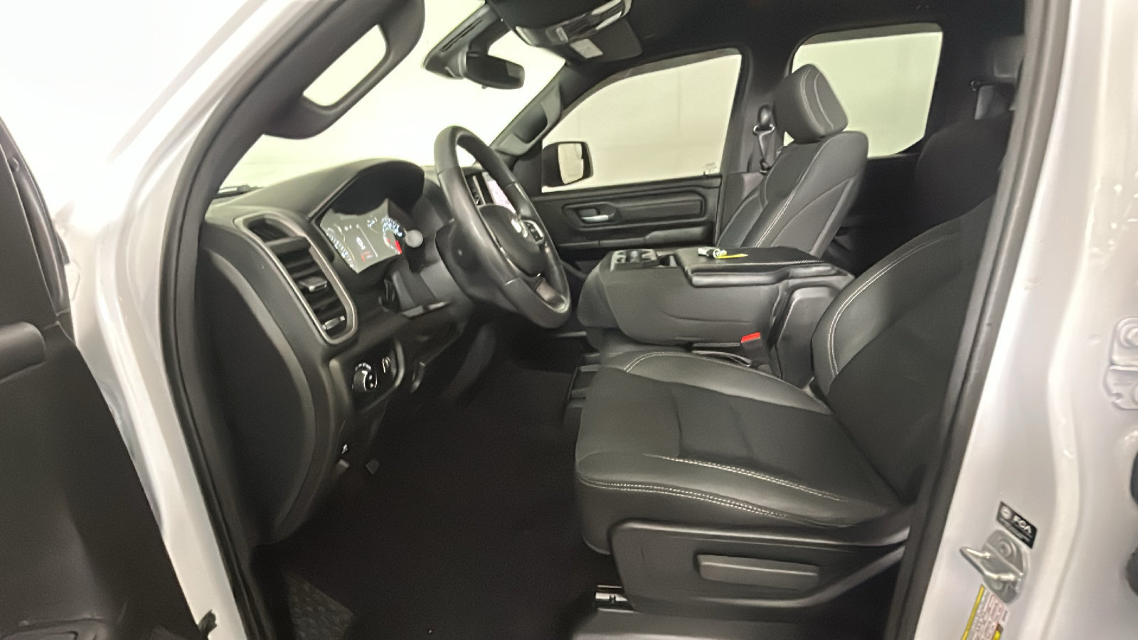 Used 2025 RAM 1500 Tradesman w/ Night Edition AWD/4WD image 14